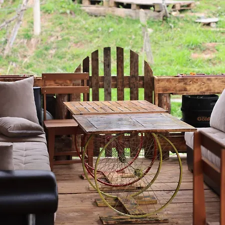 Shtepizat E Rames Agroturizem * Librazhet