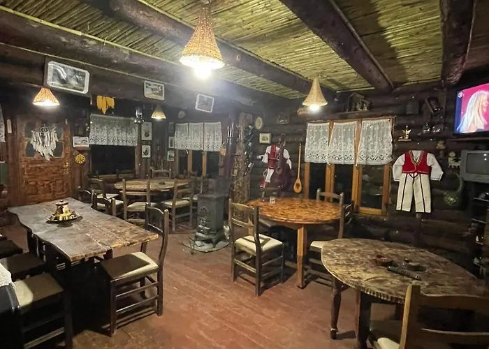 Shtepizat E Rames Agroturizem 別荘