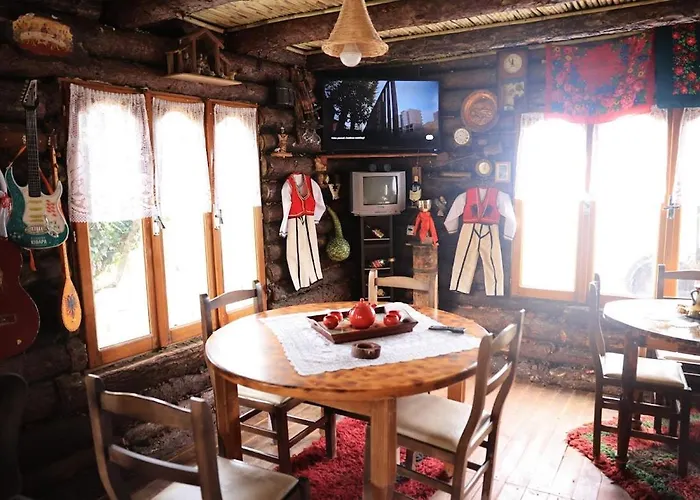 Shtepizat E Rames Agroturizem * Librazhet